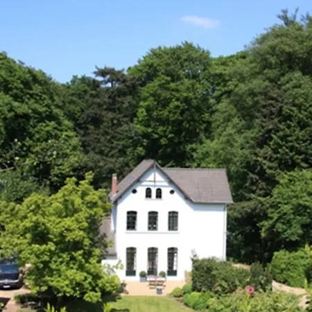 Haus Hirschpfuhl *